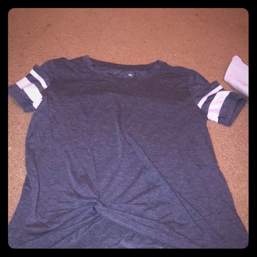 A gray baseball tee
